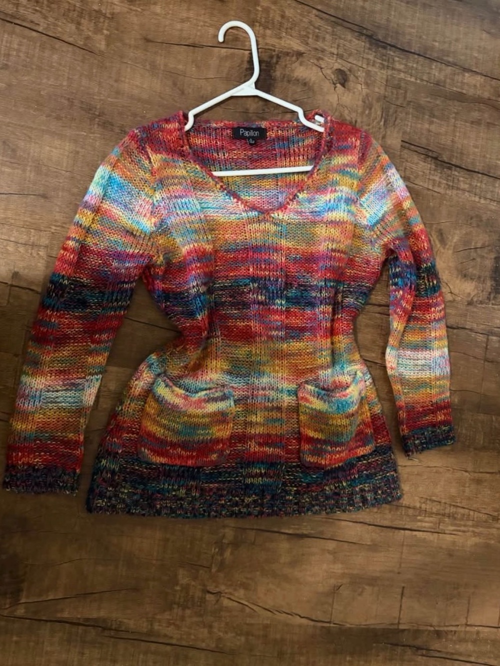 Papillon Blanc Multicolor V-Neck Sweater in Red, Blue, Yellow, Green